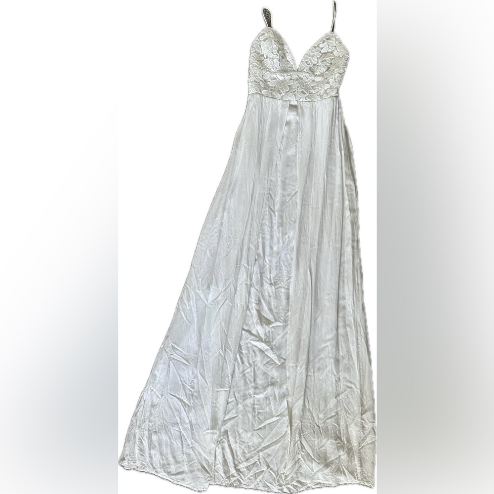 The Jetset Diaries Private Beach Maxi Dress in Ivory - Picture 2 of 7